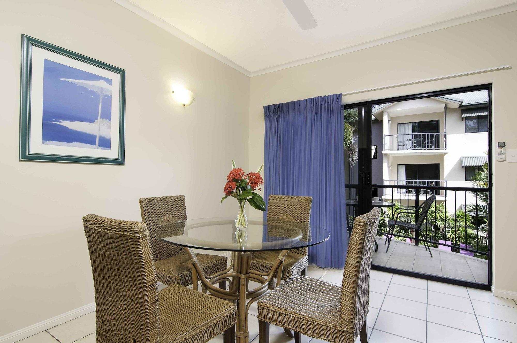 Bay Villas Resort Port Douglas Kültér fotó